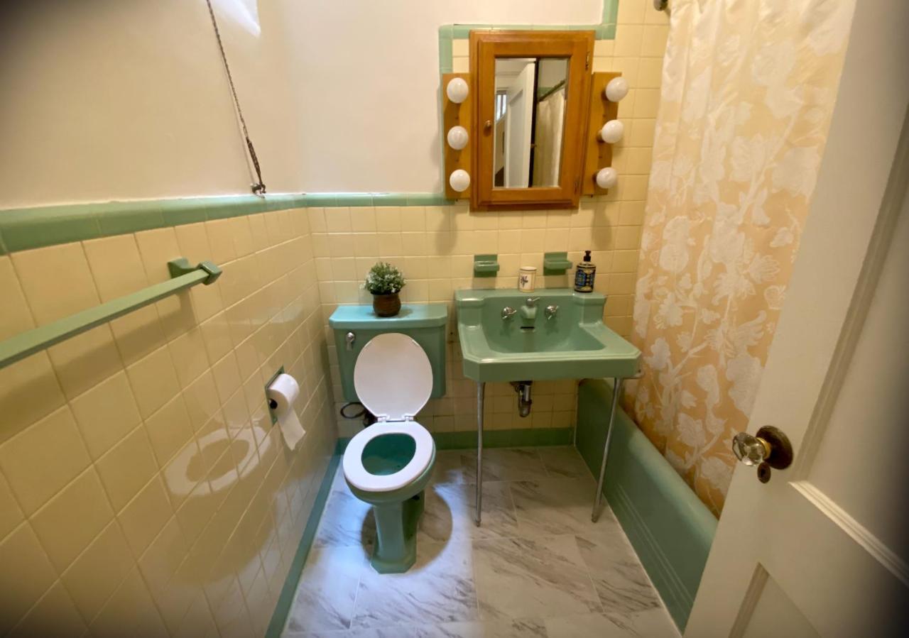 Spacious Bedroom In A Brooklyn House Shared With Host ニューヨーク エクステリア 写真